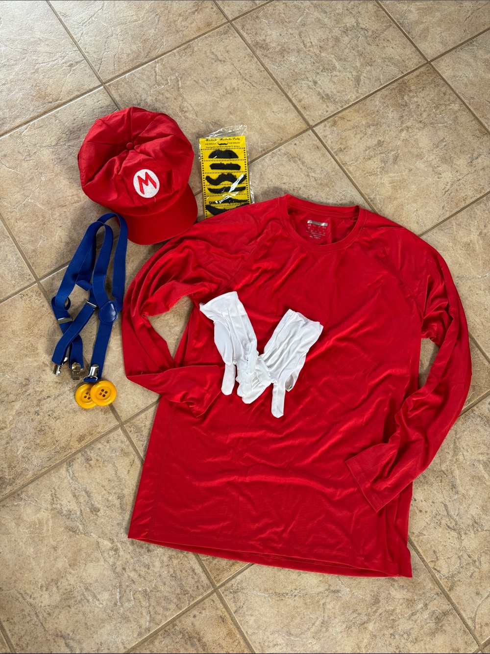 Mario-Inspired Costume Set with Cap, Gloves & Suspenders